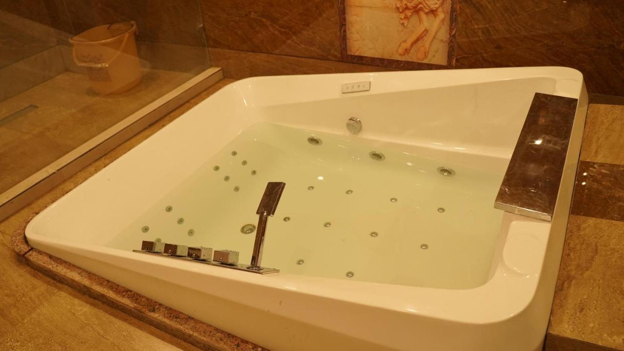 Hotel Saheb'S Castle Mcleodganj МакЛеод Ганж Екстериор снимка